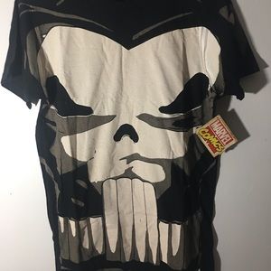 Marvel Comics The Punisher T-shirt S SuperHero NWT